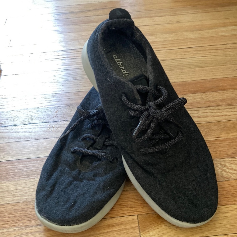 All birds - Dark gray, gently used